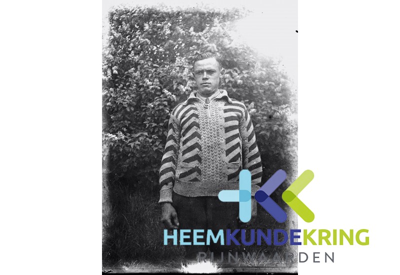 1932 F00000941